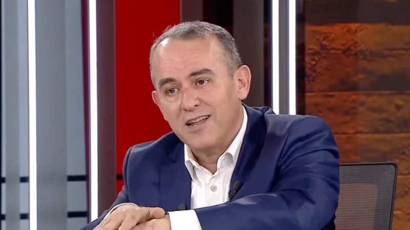 Sadullah Ergin yeni dönem için bıyıklarını kesti