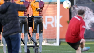 Antrenmanlarda teknoloji kullanan Galatasaray, karşılığını Kerem'in frikik golüyle aldı