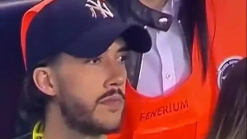 Fenerbahçe'de Gustavo Henrique, Altay Bayındır'ın akreditasyon kartıyla maçı izledi