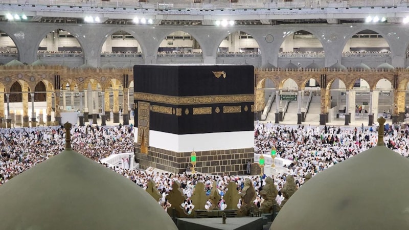 Kâbe’nin içinde namaz kılınır mı? Diyanet açıkladı..