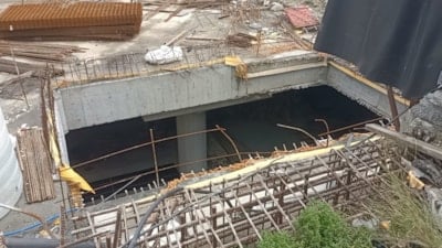 İstanbul'da metro inşaatından düşen işçi ağır yaralandı