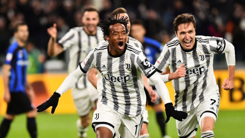 Juventus'un silinen 15 puanı geri verildi