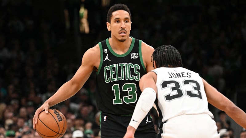 NBA'de yılın 6'ncı adamı Malcolm Brogdon seçildi