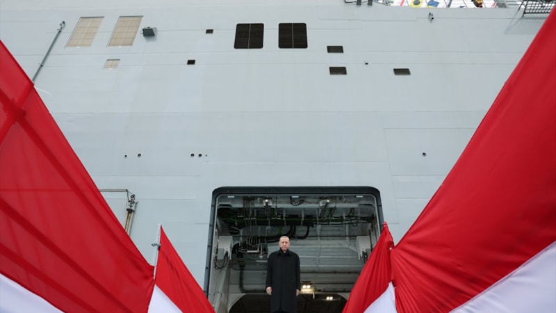 Cumhurbaşkanı Erdoğan, TCG Anadolu'nun personeline hitap etti