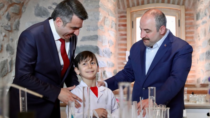 Sanayi ve Teknoloji Bakanı Mustafa Varank: Bizim yaptığımız projeler birilerinin hayallerine bile gelmez
