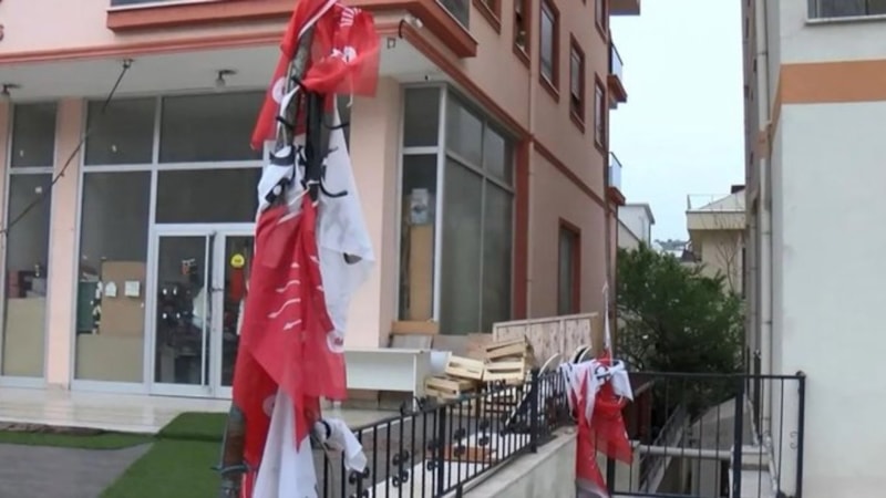 İstanbul Valiliği açıkladı! Ataşehir CHP binası saldırganları yakalandı