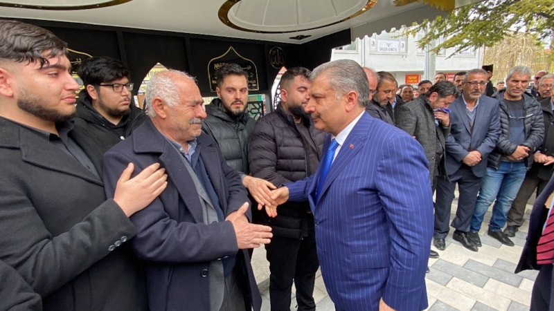 Fahrettin Koca'nın acı günü: Halasının oğlunun cenazesine katıldı