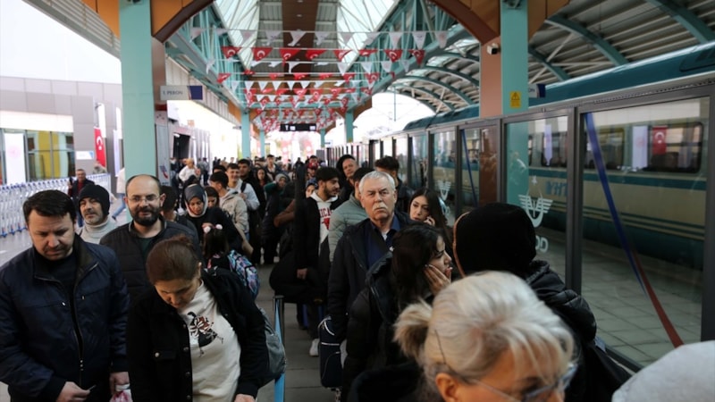 Yeni açılan Ankara-Sivas Hızlı Tren Hattı'ndaki ücretsiz biletler tükendi