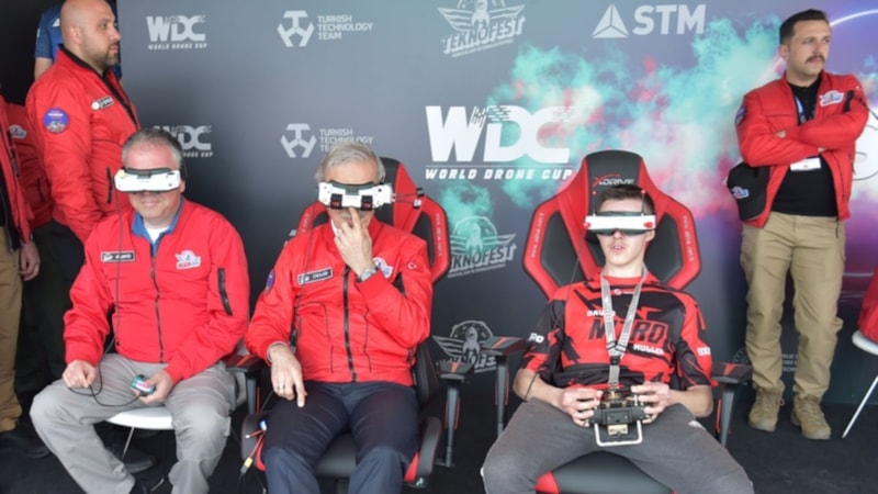 Dünyanın en iyi drone pilotları TEKNOFEST'te yarıştı