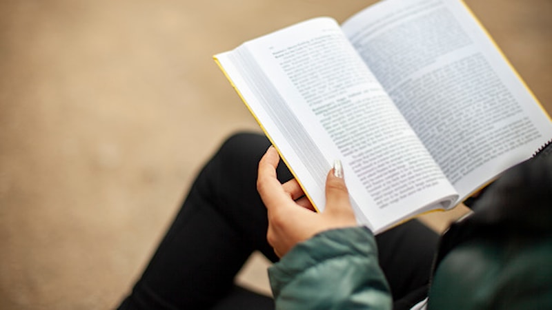 1 Mayıs 2023: Vitrindeki kitaplar