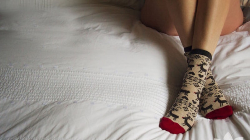 Çorabı böyle giyenler büyük risk altında! Sakın çorabı böyle giymeyin yoksa...