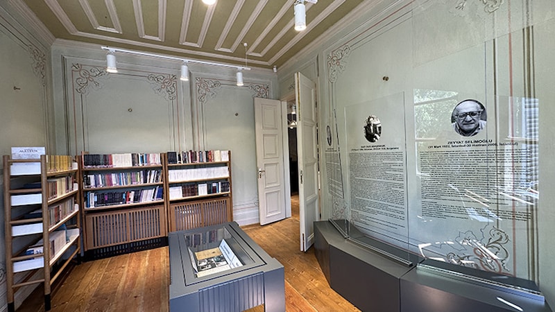 İstanbul Büyükada Edebiyat Müze Kütüphanesi açıldı