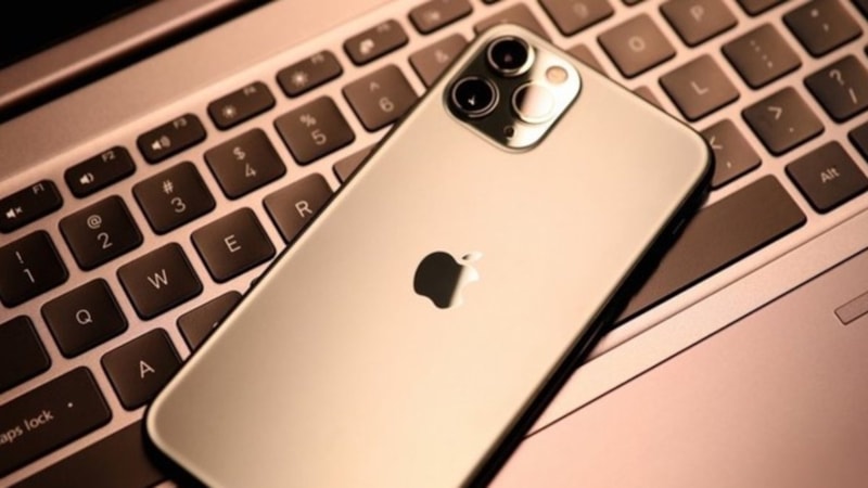 Öğrencilere telefon indirimi başladı mı? Vergisiz iPhone 11,12,13,14 kaç TL?