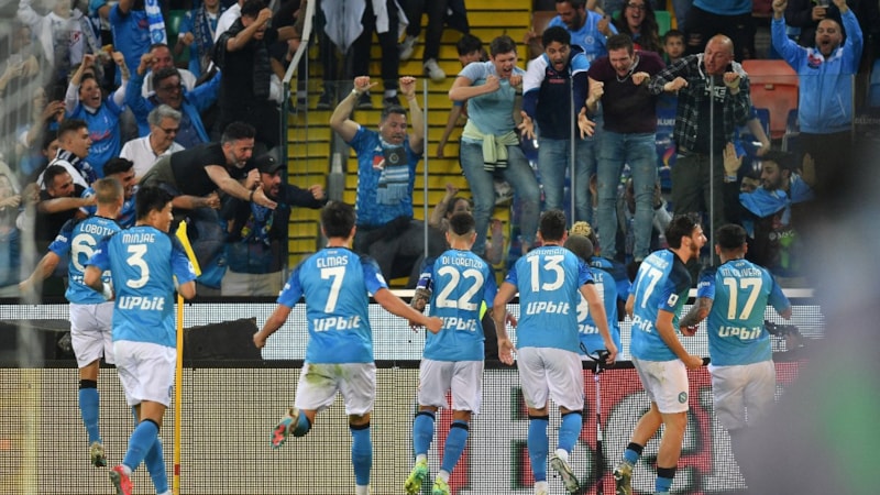 2004'te iflas eden Napoli, 19 yıl sonra Serie A şampiyonu oldu