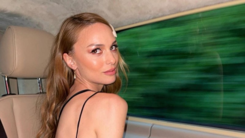 Nilperi Şahinkaya, sevgilisiyle poz verdi