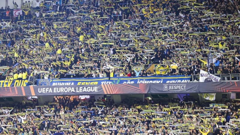 Fenerbahçe'den taraftarına bilet desteği