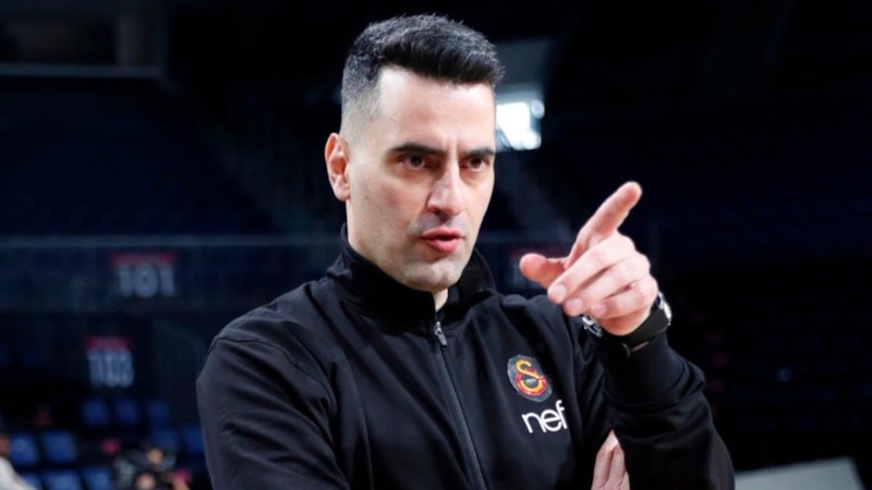 Galatasaray'da Pistiolis ile yollar ayrıldı