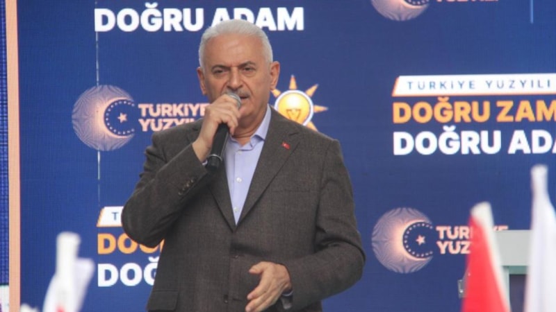 Binali Yıldırım Konya'da konuştu: Milletin daha konforlu daha rahat yaşaması için gece gündüz çalıştık