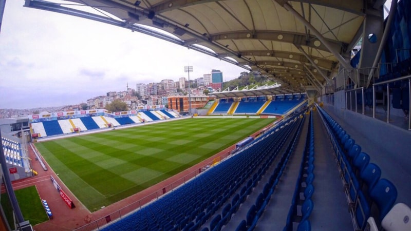 İstanbulspor - Galatasaray maçının bilet fiyatları şaşırttı