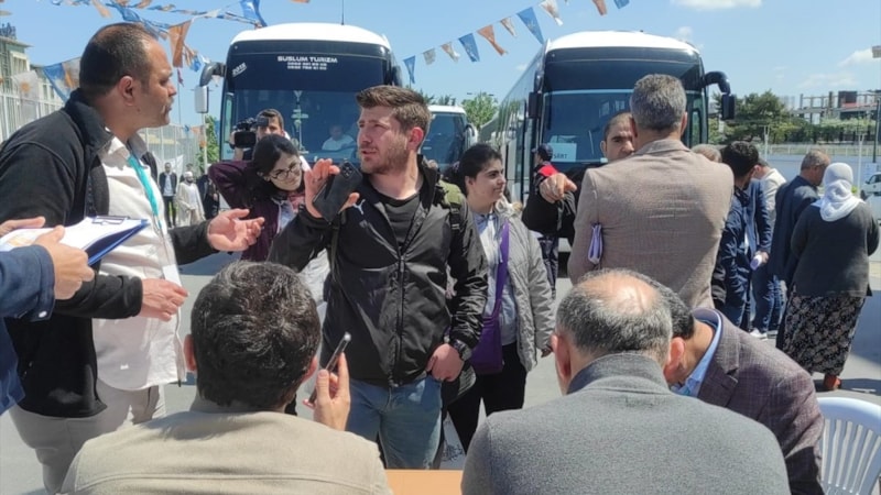 AK Parti'den ücretsiz otobüs seferi: İstanbul dışında oy kullanacak seçmenler taşınacak