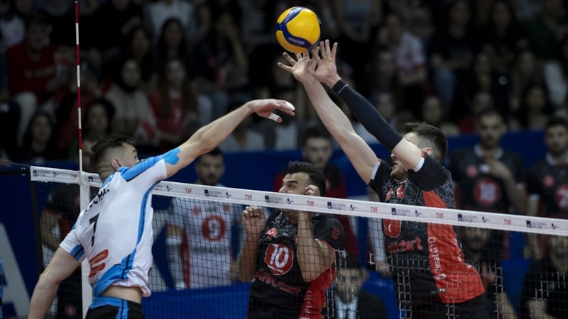 Efeler Ligi'nde şampiyon yarın belli olacak