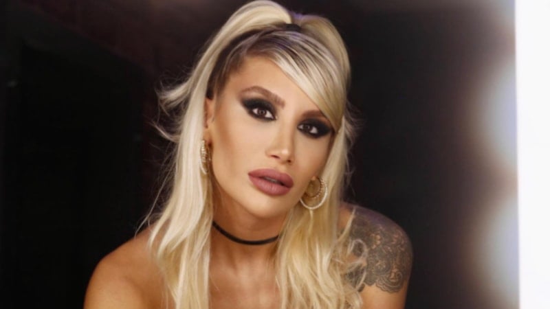 İrem Derici oyunu kullandı: Bu saatte bile kuyruk var