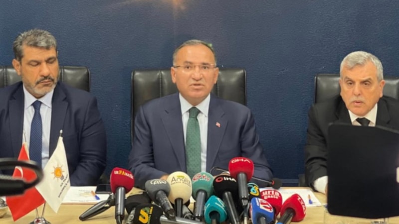 Bekir Bozdağ: Türkiye'de değişmesi gereken muhalefettir