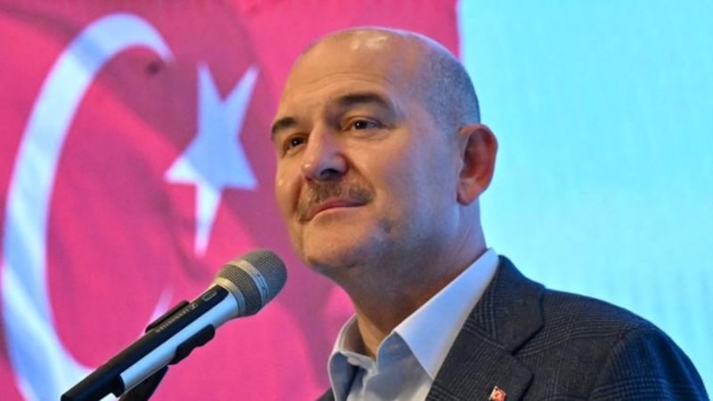 Süleyman Soylu İstanbul'da İçişleri Bakanlığına bağlı personellerle görüştü