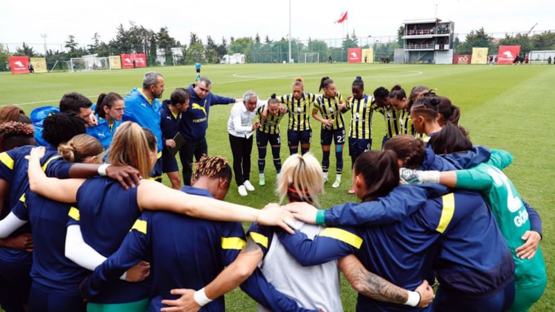Galatasaray'ı yenen Fenerbahçe Kadın Futbol Takımı finale yükseldi
