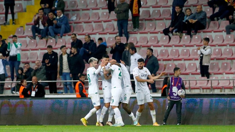 Alanyaspor, Kayserispor'u farklı geçti
