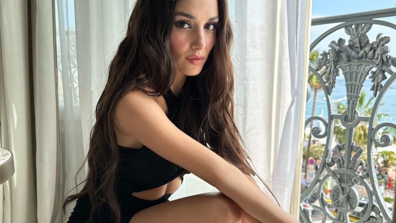 Hande Erçel Cannes'da