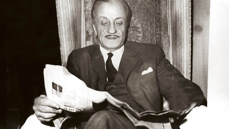 Sultan'uş Şuara olarak bilinen, bir dava adamı ve şairi olarak Necip Fazıl Kısakürek