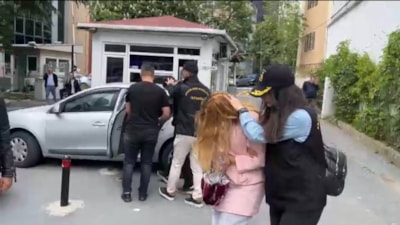 Eyüpsultan'da yaşlı kadına yardım bahanesiyle ilaçlı kağıtla gasbetti