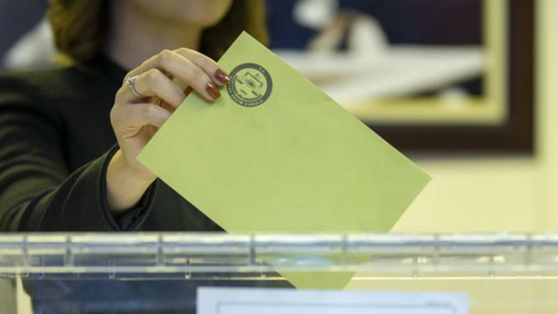 Eski kimlikle oy kullanılır mı? Oy verirken eski kimlik geçerli mi?