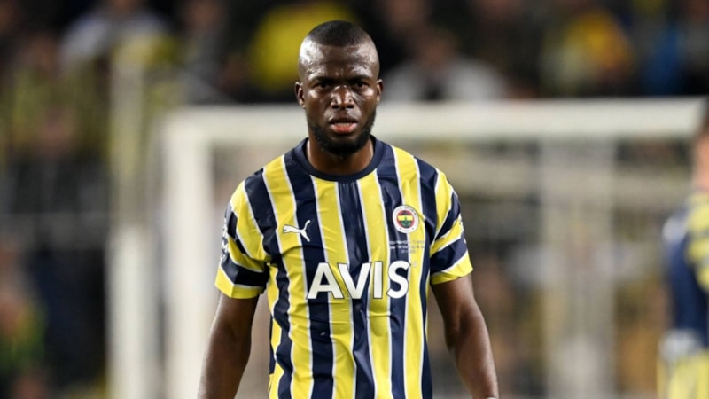 Enner Valencia, Fenerbahçe'yle yine anlaşamadı