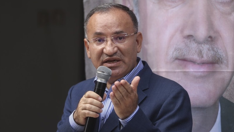 Adalet Bakanı Bozdağ: Terörist başı Öcalan'la hiçbir görüşme yapılmadı