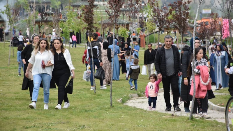 Terör örgütü PKK'nın temizlendiği Bitlis Tatvan'da Doğu'nun en büyük mesire alanı hizmete açıldı