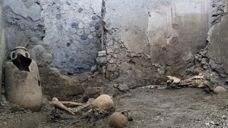 Pompei'de, Vezüv'deki patlamada ölen kişilere ait kalıntılar keşfedildi
