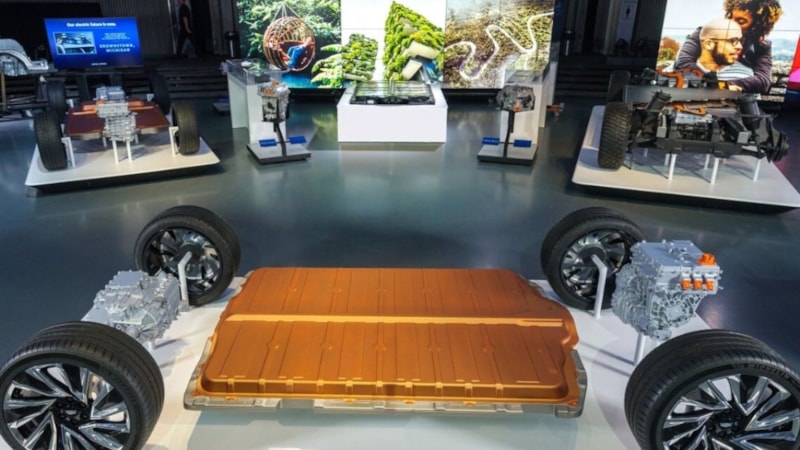 Fransa, elektrikli otomobiller için ilk batarya fabrikasını kuruyor