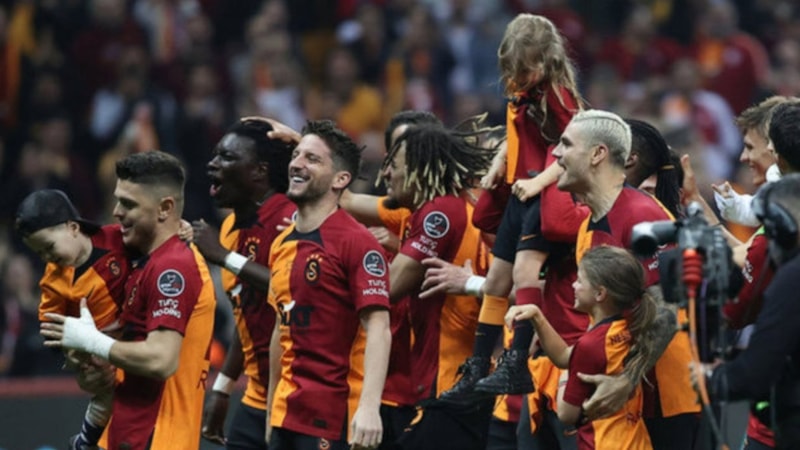 Dursun Özbek açıkladı! Galatasaray şampiyonluk kutlaması ne zaman? GS kupayı nerede kaldıracak?