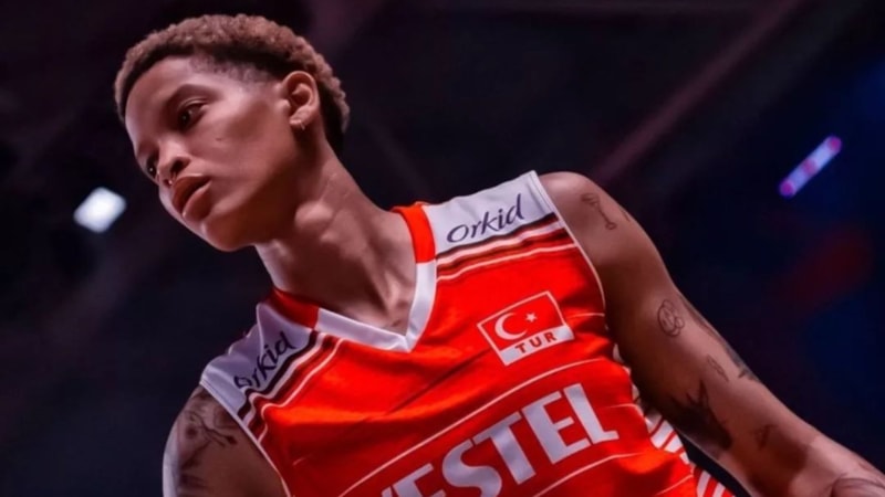 Melisa Vargas ile Ebrar Karakurt'un pozu beğenildi! 