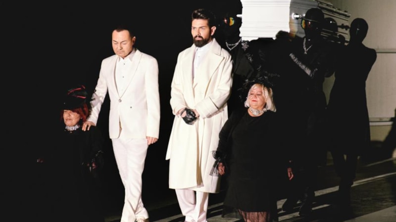 Serdar Ortaç klibini tamamlayamadı