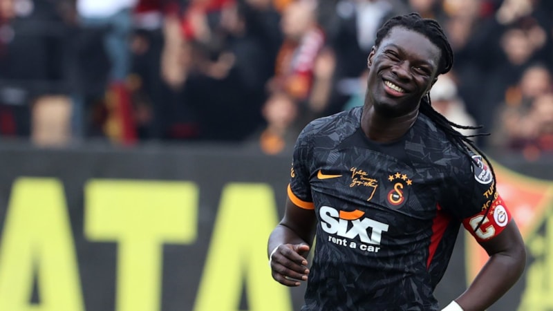 Bafetimbi Gomis'ten veda mesajı