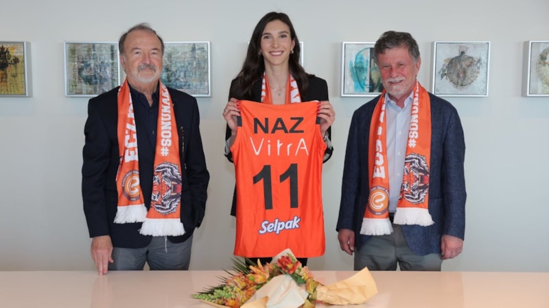 Naz Aydemir Akyol, Eczacıbaşı'na geri döndü