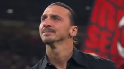 Zlatan İbrahimovic futbolculuk kariyerini noktaladı
