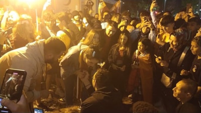 Uşak'ta şampiyonluk kutlamasında evlilik teklifi