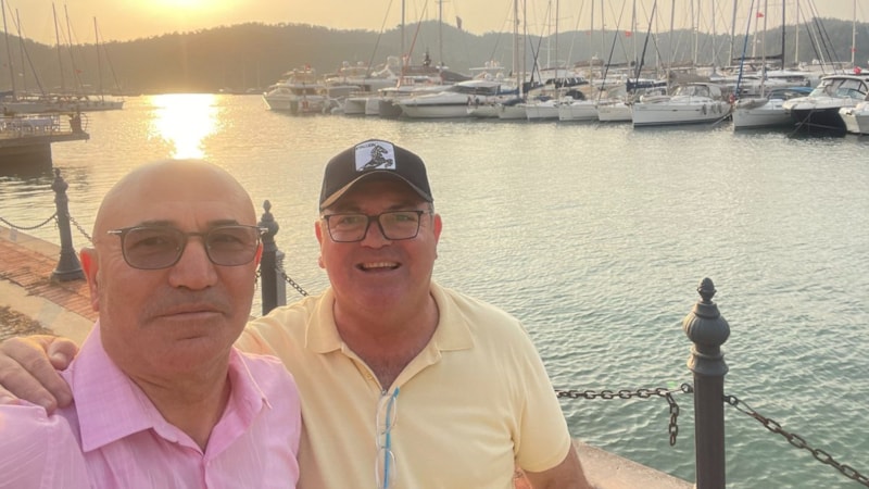 Tatile çıkan CHP'li Mahmut Tanal'ın paylaşımına muhaliflerden tepki yağdı