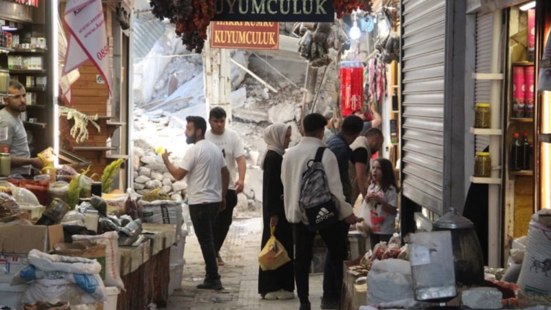 Depremin vurduğu Hatay'da 200 iş yeri faaliyete geçti