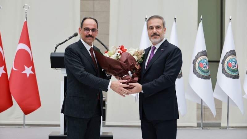 MİT'te devir teslim! Hakan Fidan görevini İbrahim Kalın'a teslim etti