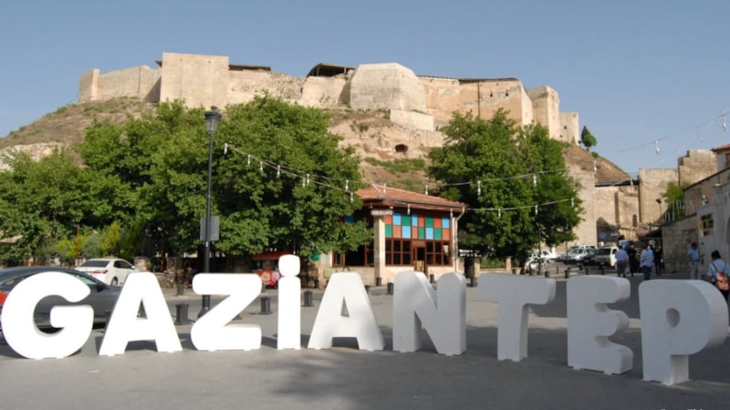 Gaziantep Büyükşehir Belediyesi, eğitimcinin hakaretlerinden dolayı programı iptal etti